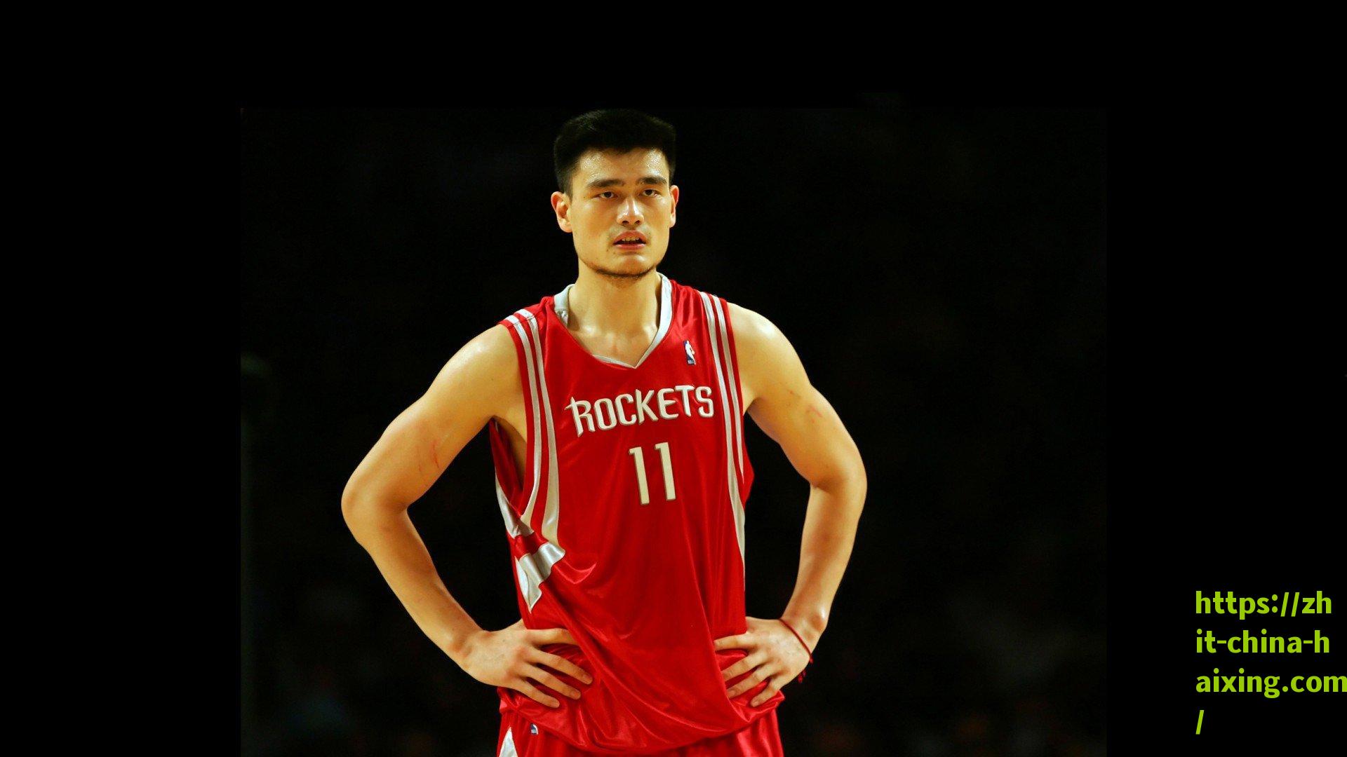 富勒姆主场争议落幕，第86分钟球迷齐声呐喊向裁判致敬抗议判罚，球队2-0胜局蒙阴影