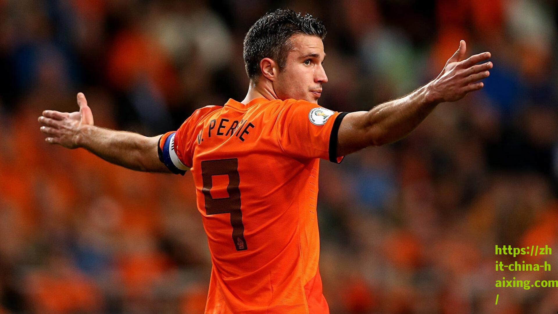 意乙联赛激战正酣，第15轮积分榜风云变幻，巴勒莫与威尼斯强势跻身前五