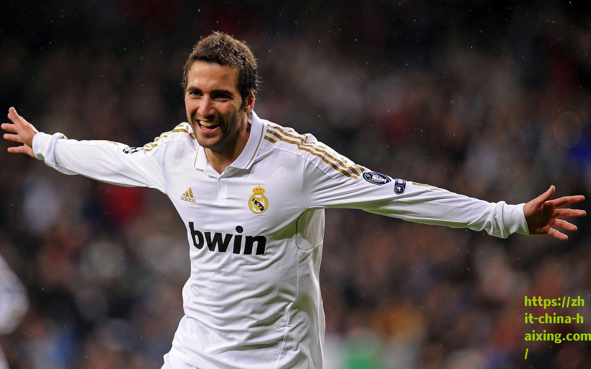 火力全开！东契奇与里夫斯场均合砍63.4分，创历史第四高二人组纪录